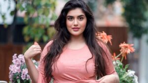 వెన్నల వెలుతురులో అమ్మ అందాలు